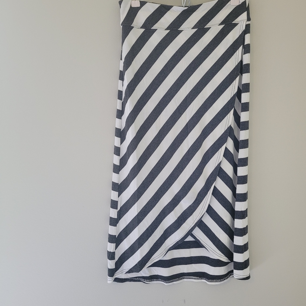 Athleta Seeing Stripes Midi Faux Wrap Skirt Gray White
